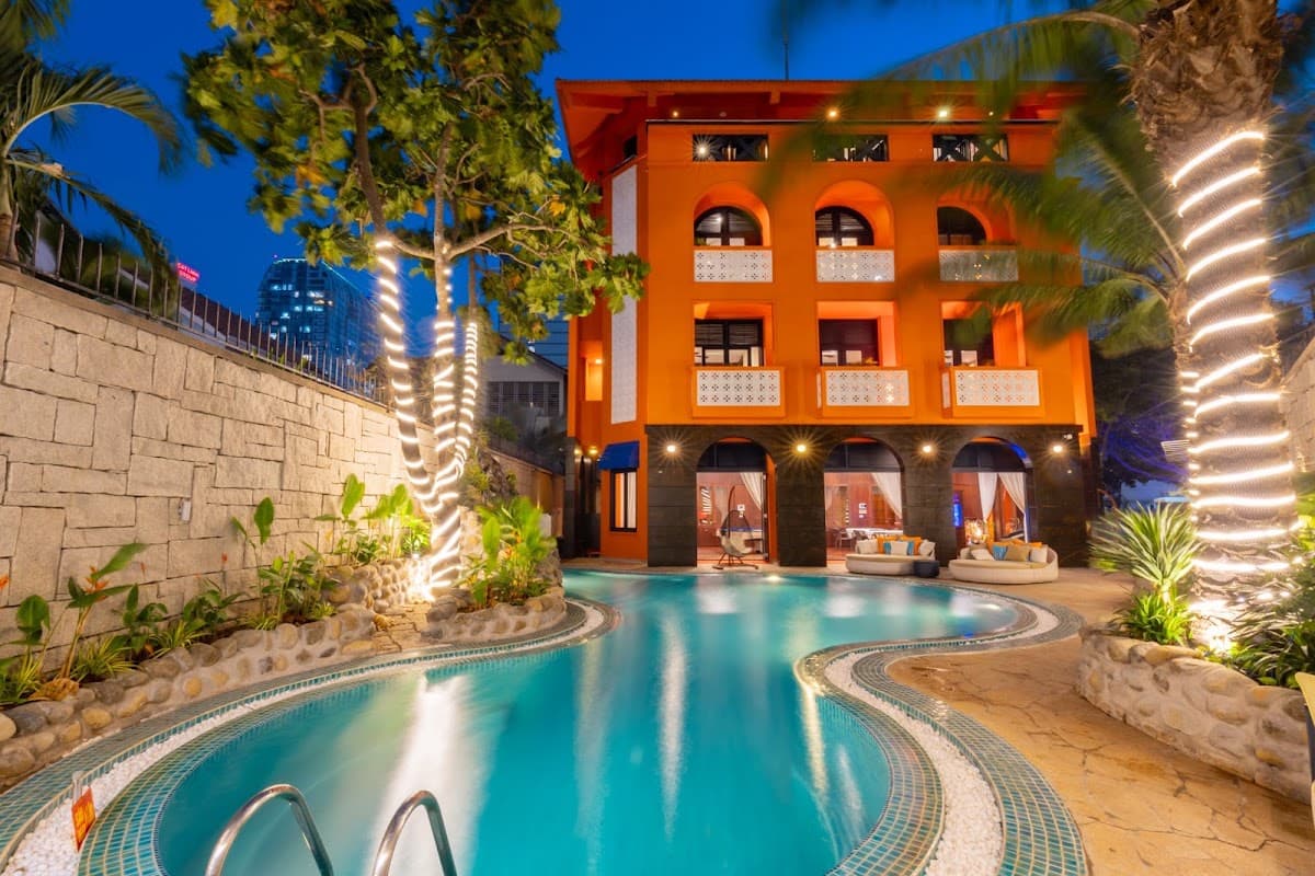 Orange Blue Villa